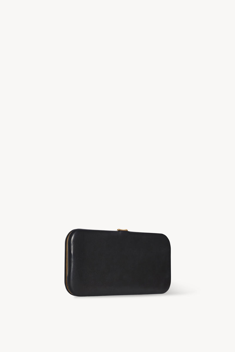 Saar Clutch