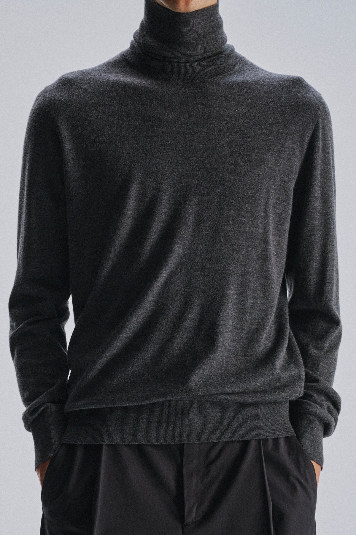 Maglione a collo alto Adlan