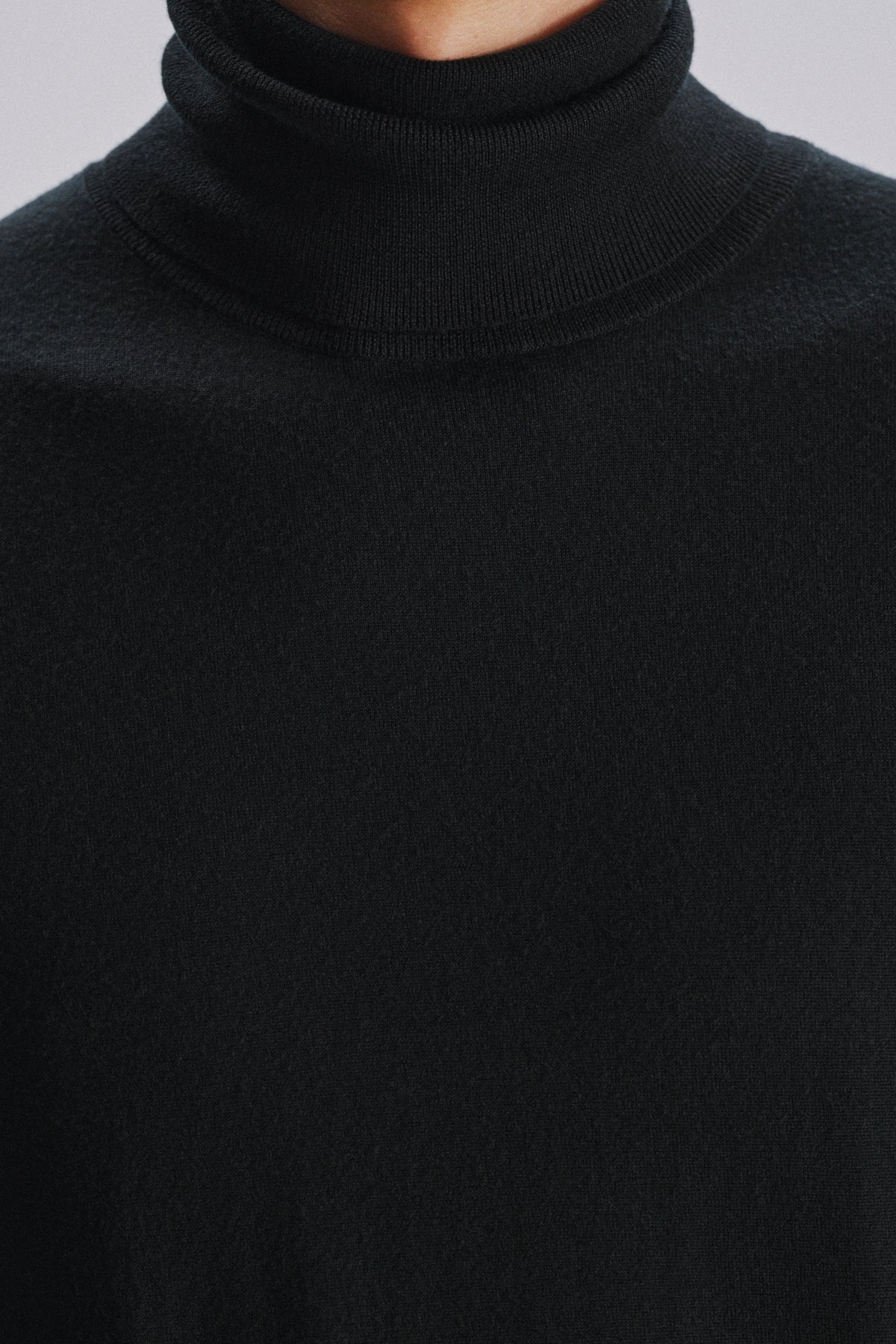 Maglione a collo alto Adlan