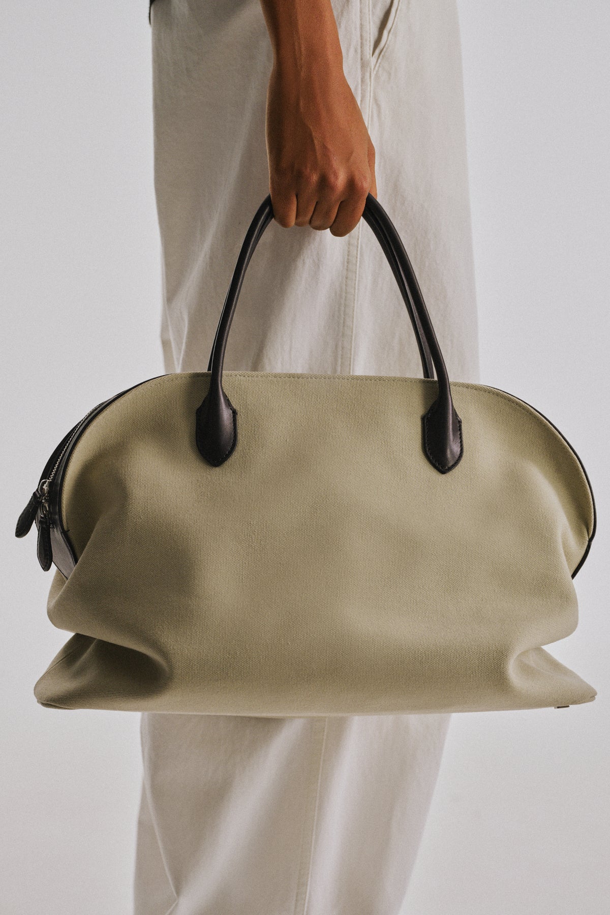 Agnes 15 Canvas Bag