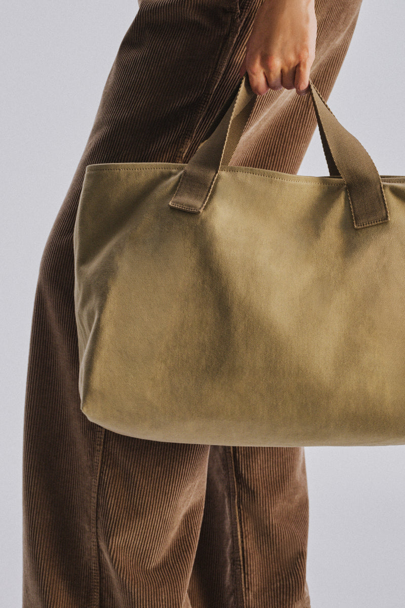 Brian Borsa tote media