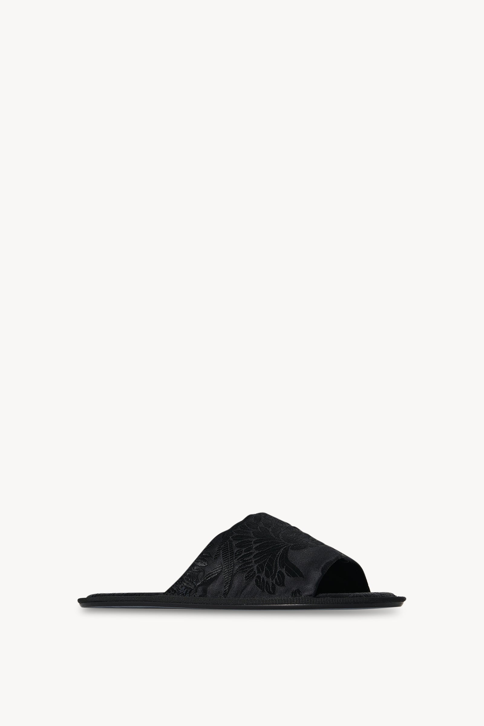 SHOE_BLK_1G_F_1600x.jpg?v=