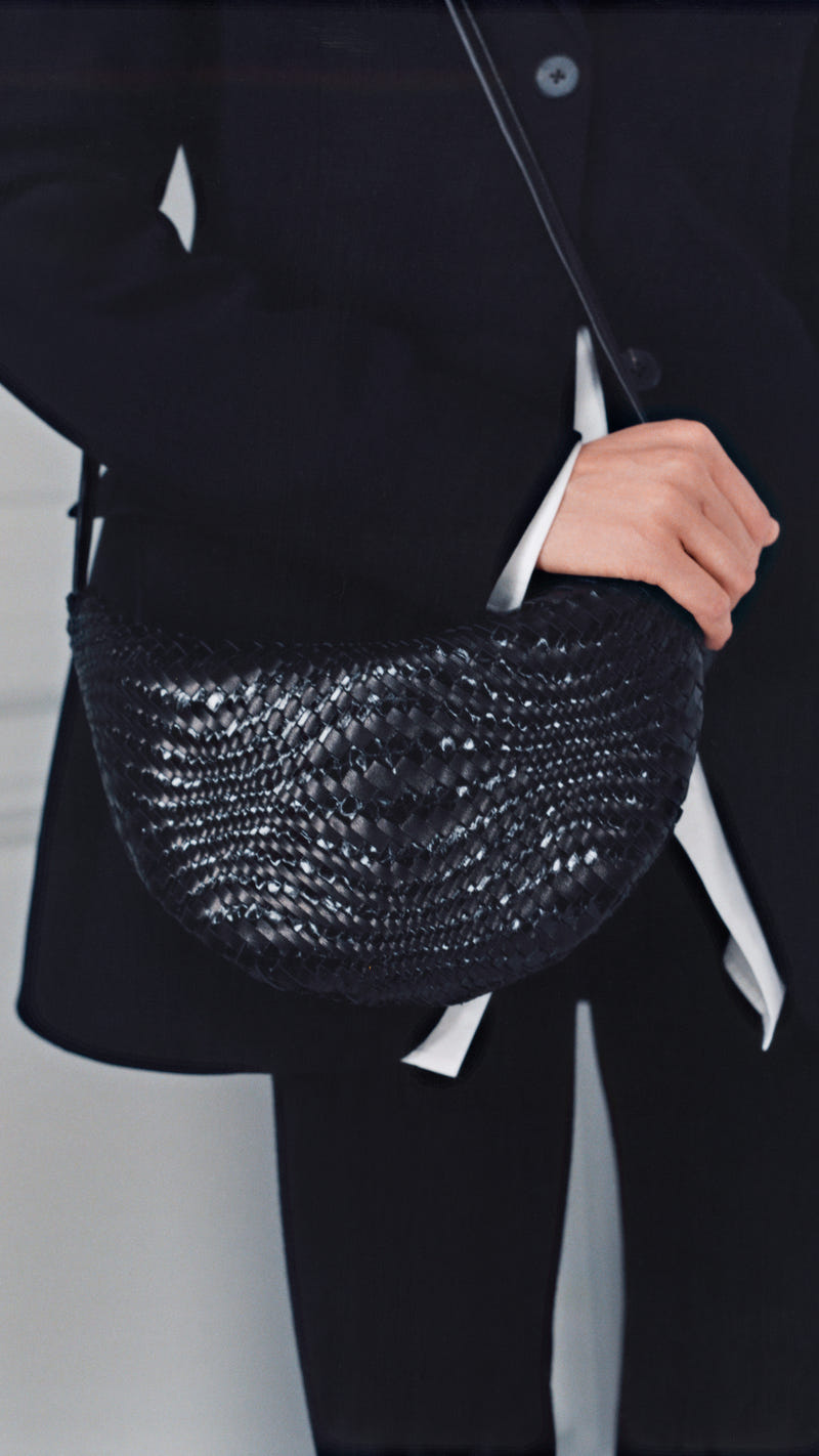 FAMILY - Izzy, Page 1, #1