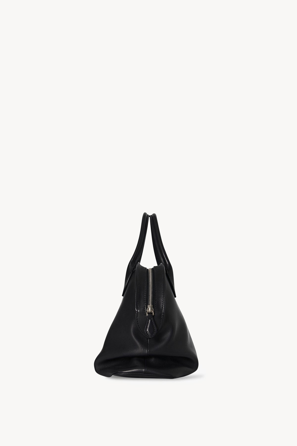 ROPÉ Agnes Bag ブラックレザー バケット型ハンドバッグ Agnes Bag Black – The Row