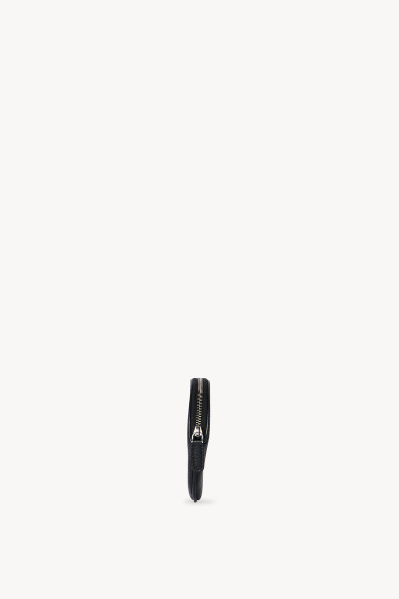 Round Pouch in Leather