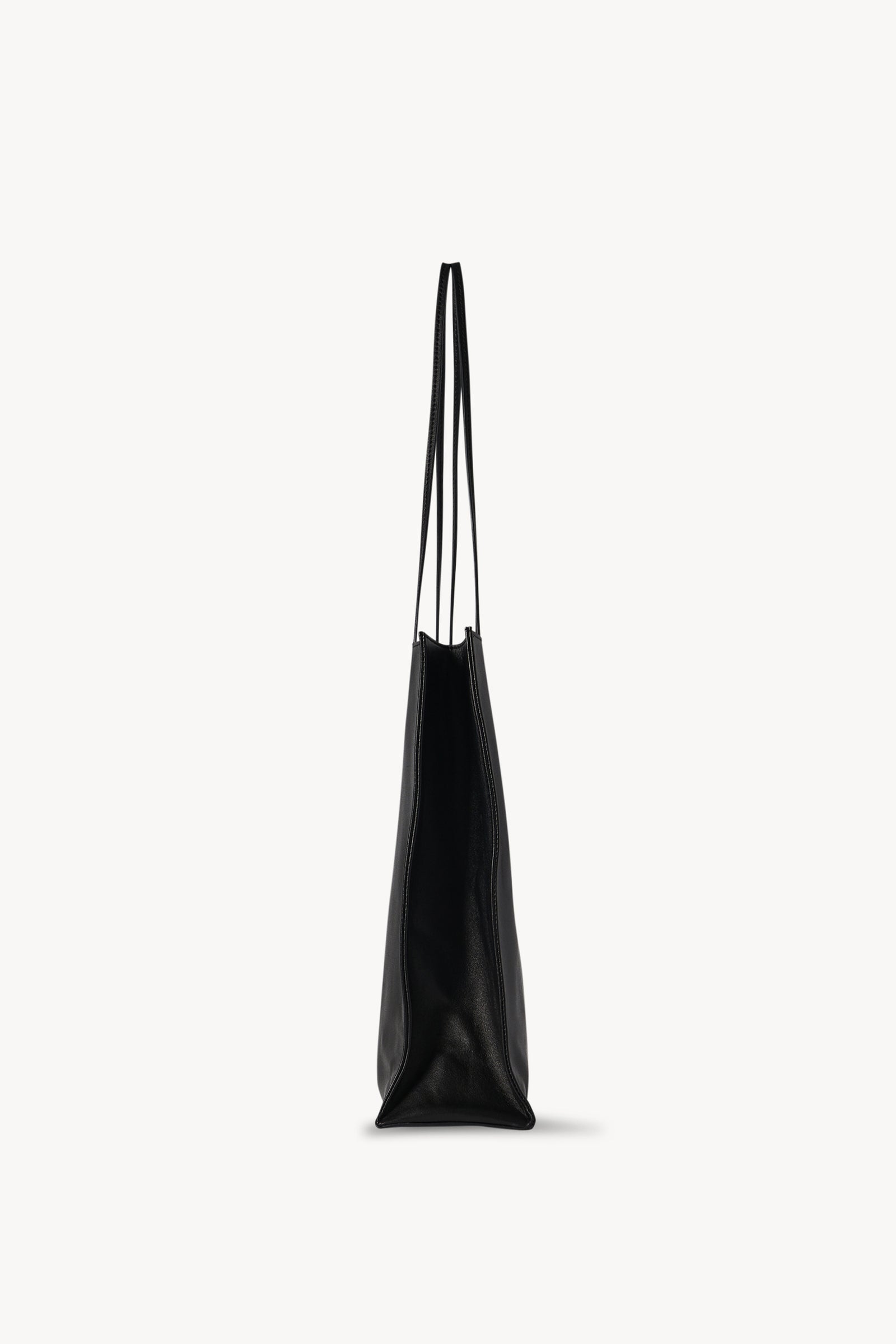 Large To Go Tote レザー製のバッグ ブラック – The Row
