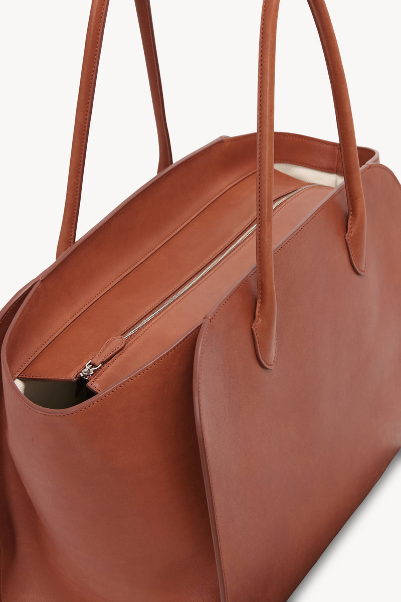 Marlo 17 レザー製のトートバッグ