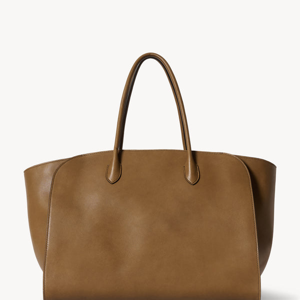 【即購入可】THE ROW Marlo 17 レザー製トートバッグ Marlo 17 レザー製のトートバッグ Green – The Row