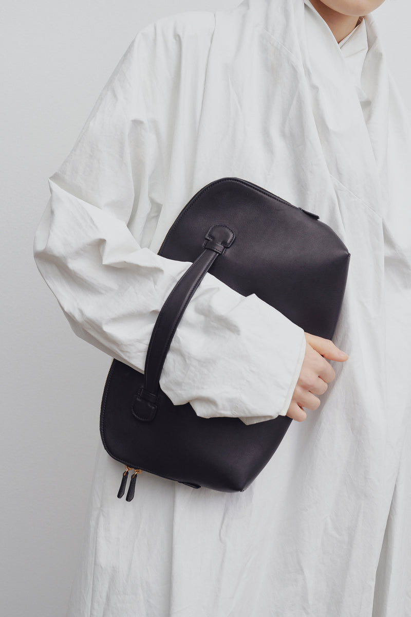 Ellie Clutch in Leather