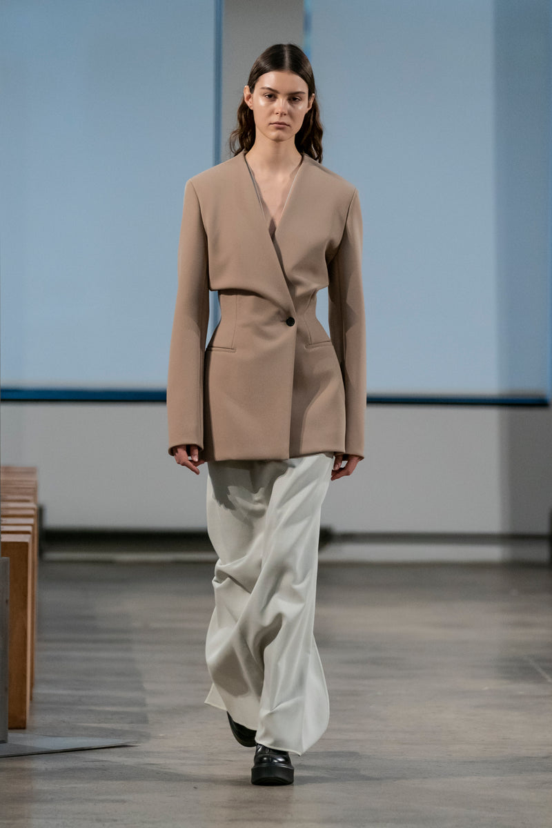 :: Women's Fall 2019 :: Look 22