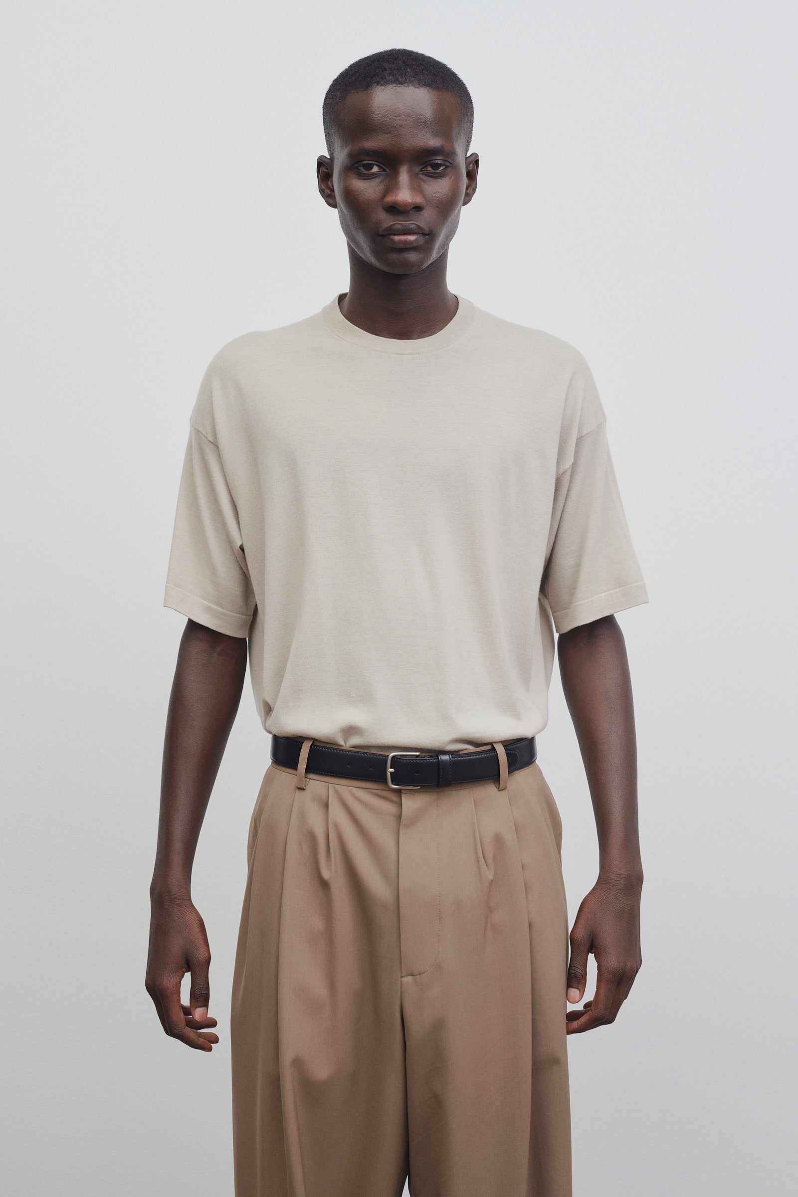 【関税込み】The Row トープ Dlomu Tシャツ ウール製 Dlomu Tシャツ ベージュ – The Row