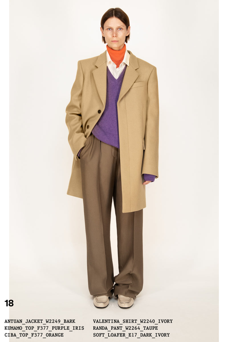 :: Fall 2022 :: Look 18