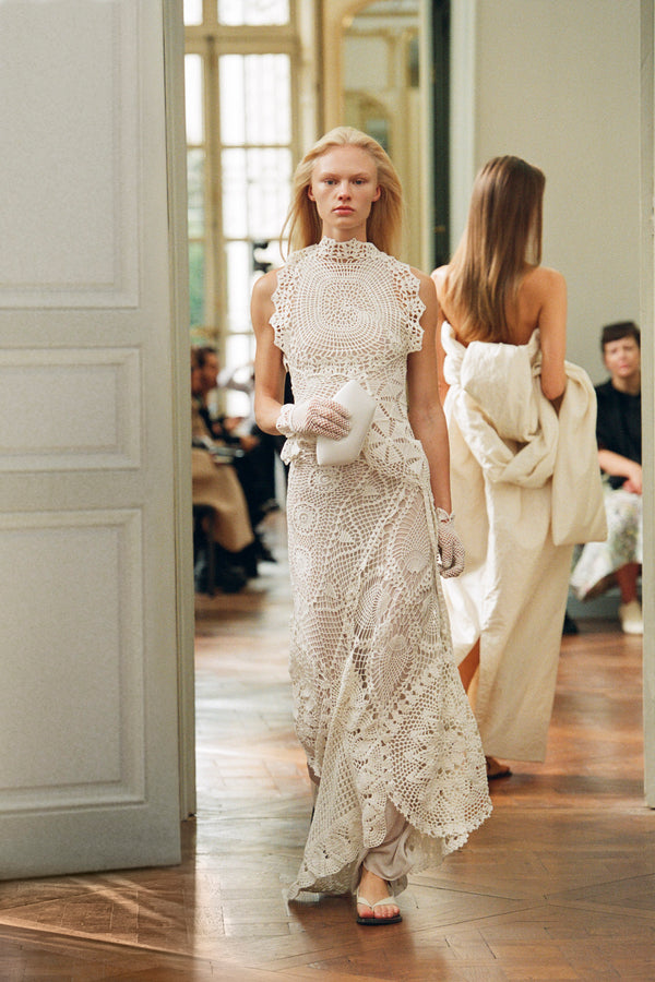 the row dress Bantelle Silk La Garonne Characterized by a distinctive pebbled surface and fluid drape Mirna cady sheath dress